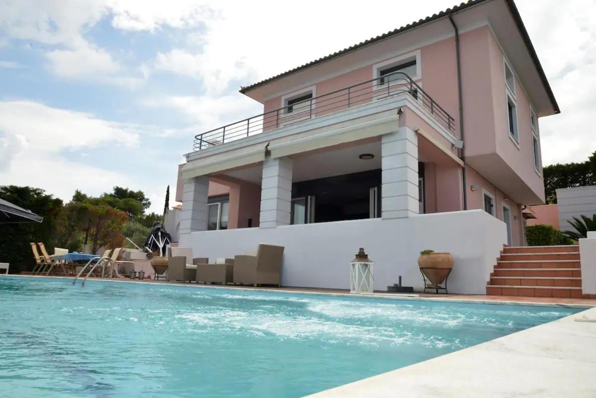 Vila Amalia Theologos  Luaran gambar